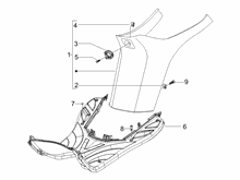 Mittlere Verklaidung - Fußraster