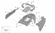 Öl- und Kraftstofftank