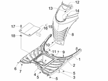 Mittlere Verklaidung - Fußraster