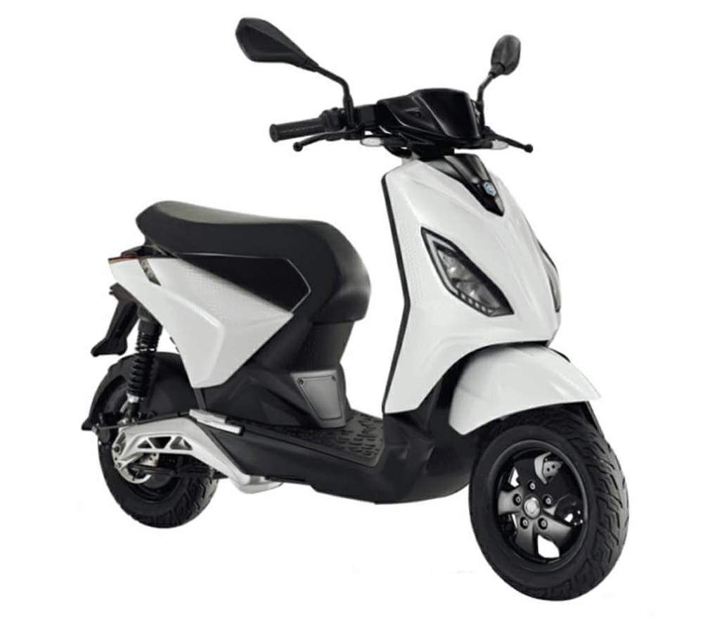 Piaggio 1 Moped 2022 (APAC)